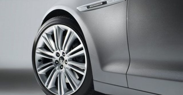 2011 Jaguar XJ 5.0 V8 SC LWB Supersport  第6張相片
