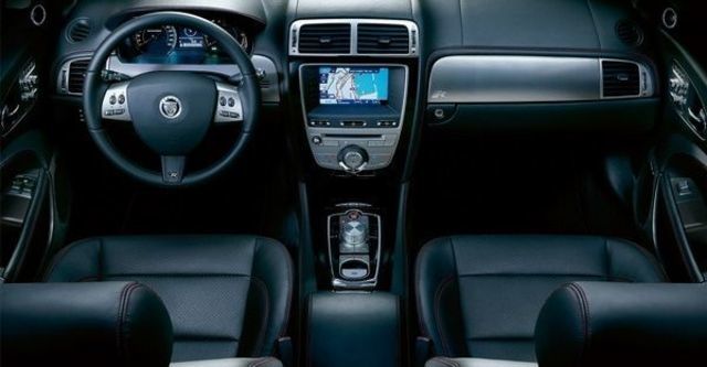 2011 Jaguar XKR 5.0 V8 SC  第9張相片