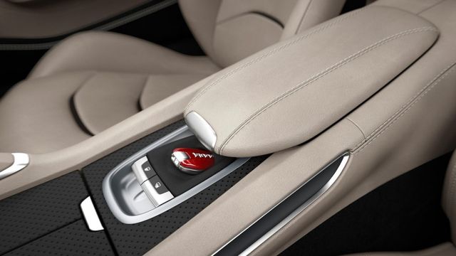 2020 Ferrari GTC4 Lusso V12  第9張相片