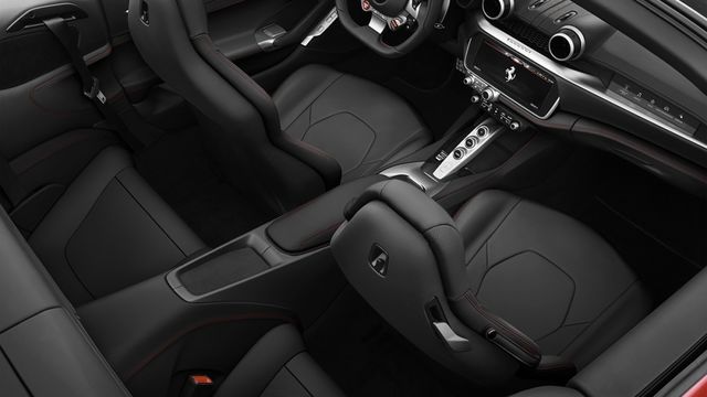 2020 Ferrari Portofino 3.8 V8  第8張相片