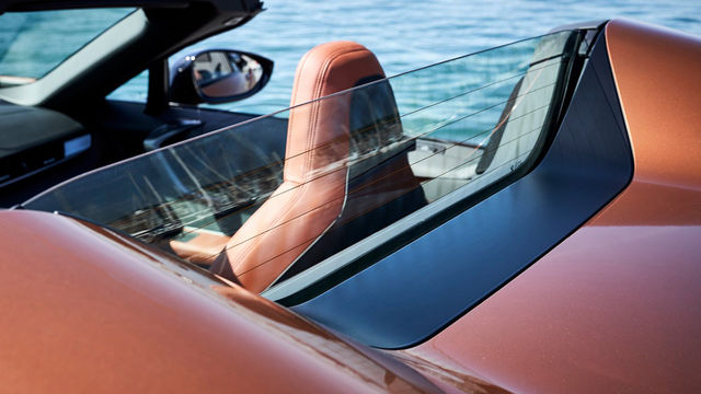 2020 BMW i8 Roadster  第6張相片