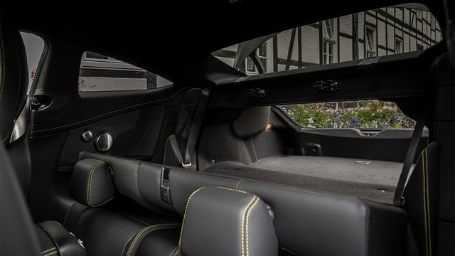 2020 M-Benz C-Class Coupe AMG C63進化版  第9張相片
