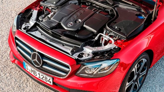 2020 M-Benz E-Class Sedan E220d Avantgarde  第6張相片
