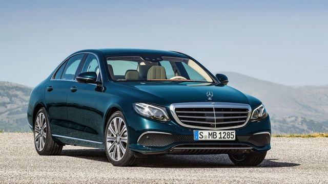 2020 M-Benz E-Class Sedan E300 Exclusive  第1張相片