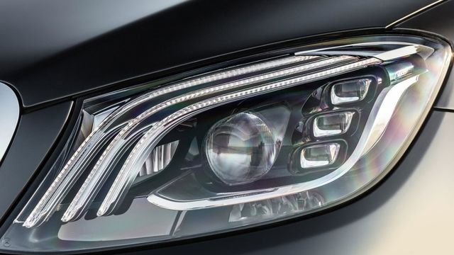 2020 M-Benz S-Class Maybach S560  第7張相片