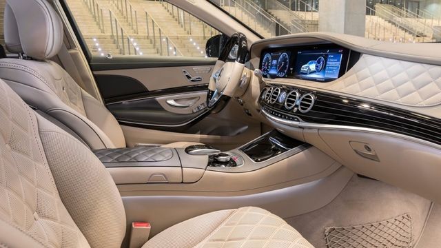 2020 M-Benz S-Class Maybach S560  第8張相片