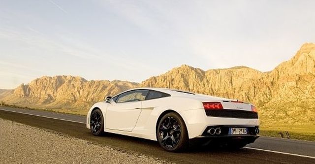 2012 Lamborghini Gallardo LP 560-4 Coupe  第4張相片