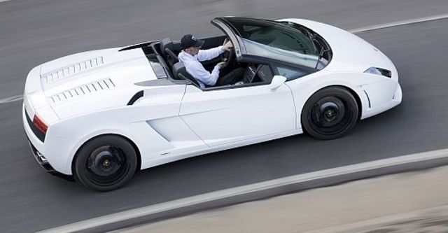 2012 Lamborghini Gallardo LP 560-4 Spyder  第6張相片