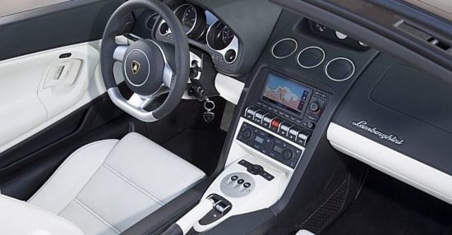 2012 Lamborghini Gallardo LP 560-4 Spyder  第12張相片
