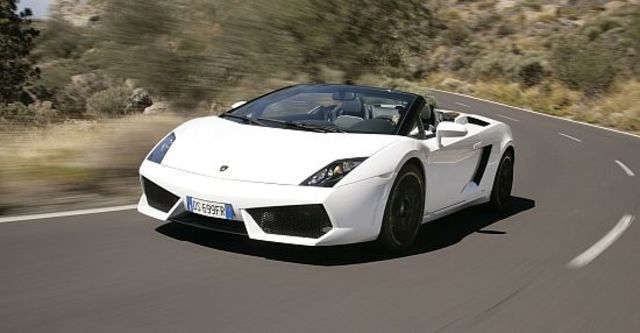 2011 Lamborghini Gallardo LP 560-4 Spyder  第5張相片