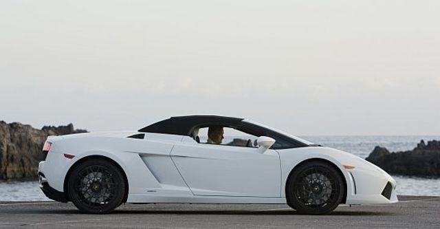 2011 Lamborghini Gallardo LP 560-4 Spyder  第9張相片