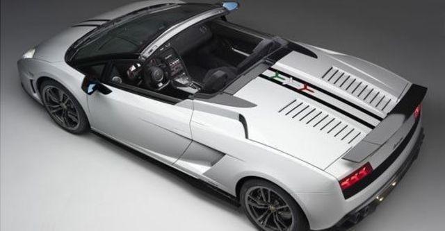 2011 Lamborghini Gallardo LP 570-4 Spyder Performante  第4張相片