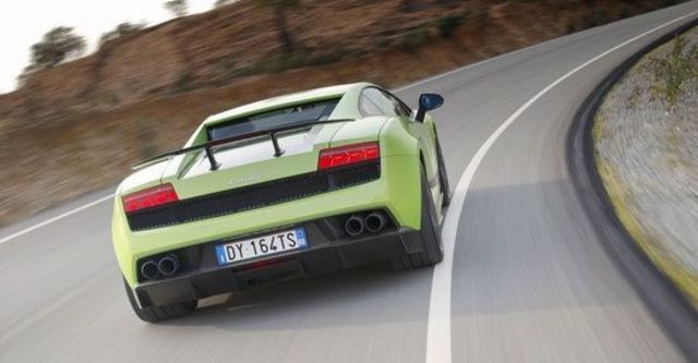 2011 Lamborghini Gallardo LP 570-4 Superleggera Coupe  第3張相片