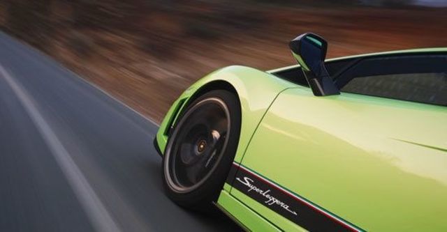 2011 Lamborghini Gallardo LP 570-4 Superleggera Coupe  第6張相片