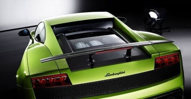 2011 Lamborghini Gallardo LP 570-4 Superleggera Coupe  第8張相片