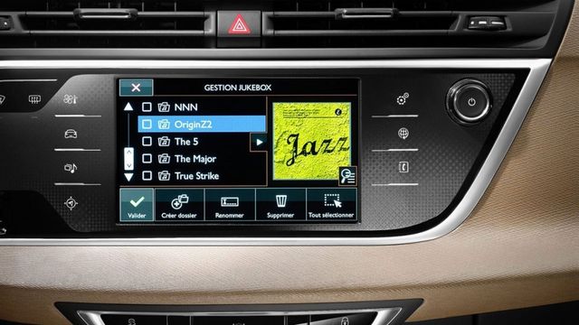 2020 Citroen C4 Picasso Premium Pack＋ 360皮椅版  第9張相片