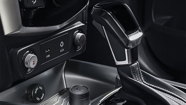 2020 Ssangyong XLV 1.6柴油豪華型AWD  第9張相片