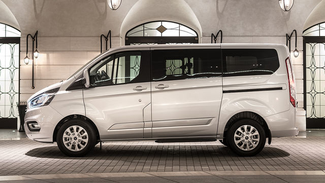2020 Ford Tourneo Custom 短軸豪華型  第2張相片