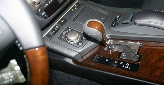 2015 Lexus ES 300h豪華版  第10張相片