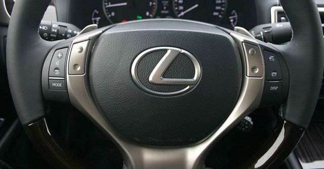 2015 Lexus GS 300h豪華版  第9張相片