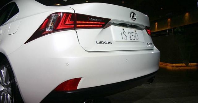 2015 Lexus IS 250頂級Navi版  第4張相片