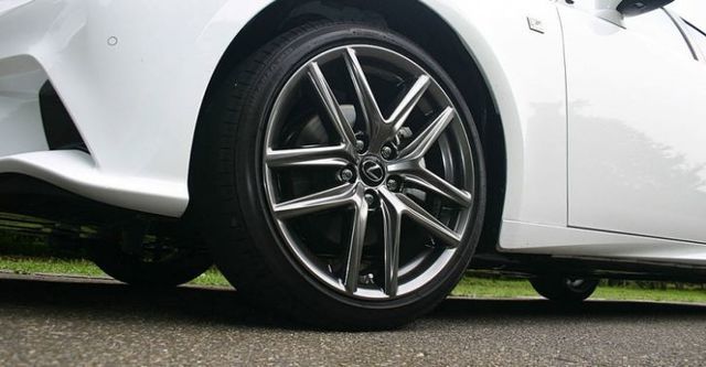 2015 Lexus IS 300h F Sport版  第3張相片