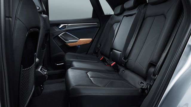 2020 Audi Q3 40 TFSI quattro S-Line  第10張相片