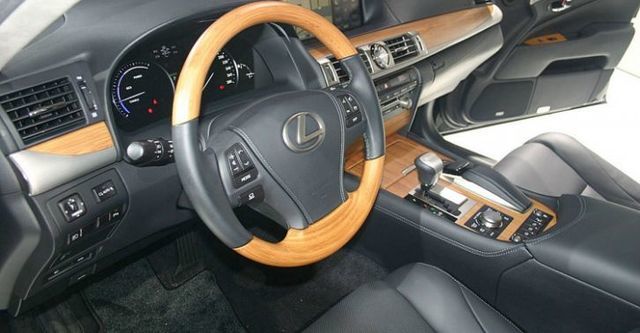 2015 Lexus LS 600hL頂級版  第8張相片