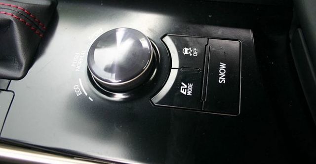 2014 Lexus IS 300h豪華版  第8張相片