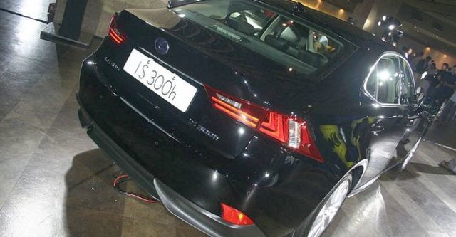 2014 Lexus IS 300h頂級Navi版  第2張相片