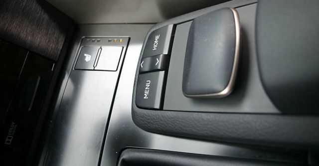2014 Lexus IS 300h頂級Navi版  第9張相片