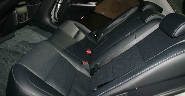 2013 Lexus ES 300h旗艦版  第6張相片