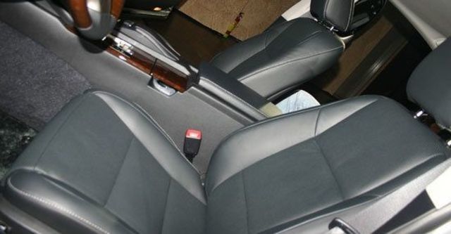 2013 Lexus ES 300h旗艦版  第7張相片