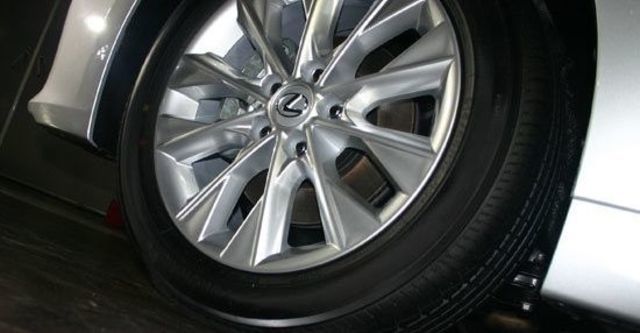 2013 Lexus ES 300h旗艦版  第8張相片