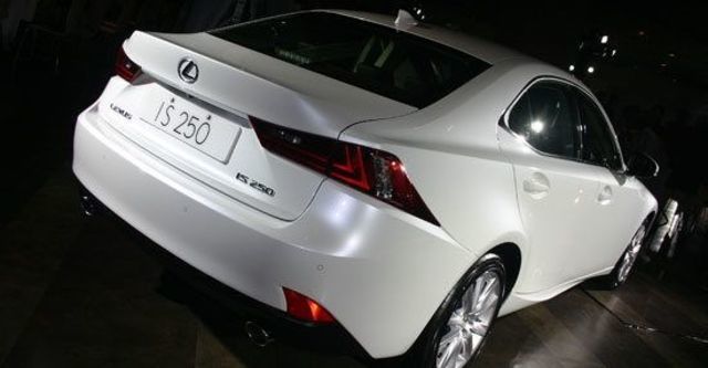 2013 Lexus IS 250頂級Navi版  第3張相片