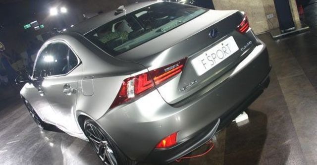 2013 Lexus IS 300h F Sport版  第3張相片