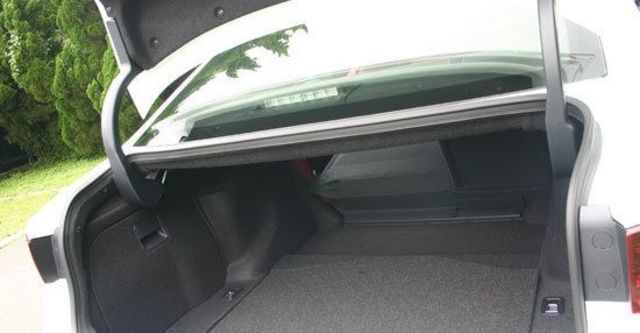2013 Lexus IS 300h頂級Navi版  第4張相片