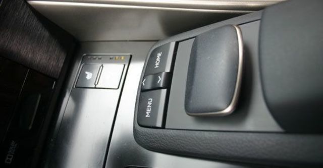 2013 Lexus IS 300h頂級Navi版  第10張相片
