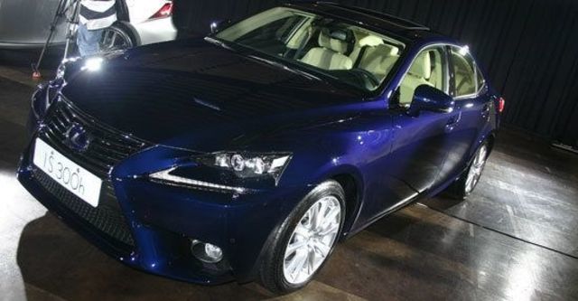 2013 Lexus IS 300h頂級版  第1張相片