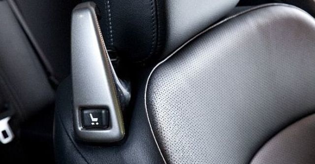 2013 Lexus ISC 250 勁馳Sporty版  第10張相片