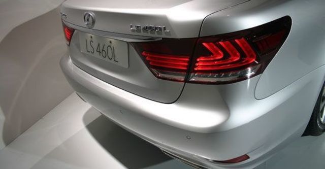 2013 Lexus LS 460L OTTOMAN  第8張相片