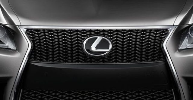2013 Lexus LS 600h F-Sport  第4張相片