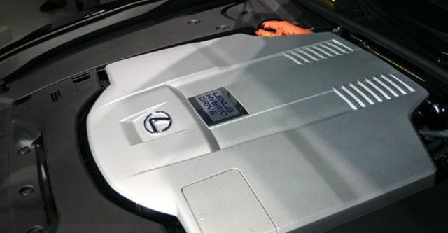 2013 Lexus LS 600h F-Sport  第8張相片