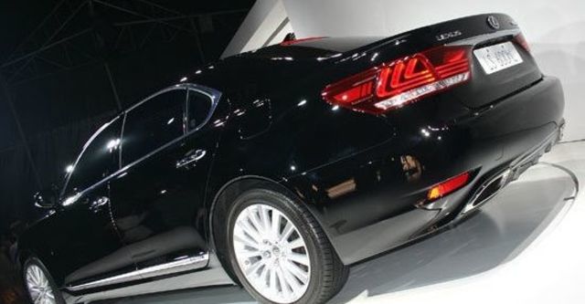 2013 Lexus LS 600hL OTTOMAN  第3張相片