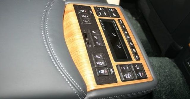 2013 Lexus LS 600hL OTTOMAN  第10張相片