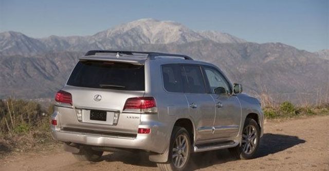 2013 Lexus LX 570  第7張相片
