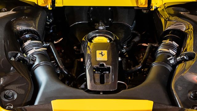 2020 Ferrari F8 Spider V8  第10張相片