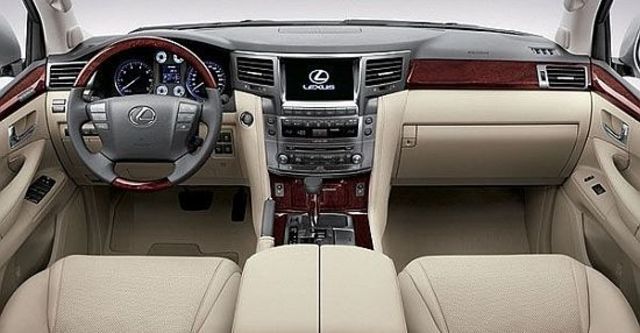 2011 Lexus LX 570  第5張相片