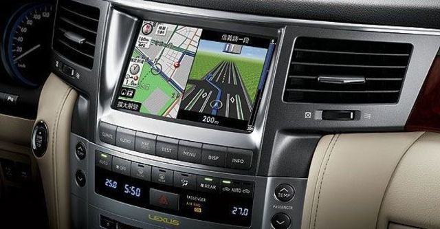2009 Lexus LX 570  第6張相片