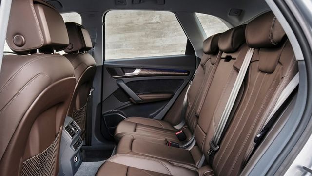 2020 Audi Q5 45 TFSI quattro  Active Plus  第9張相片